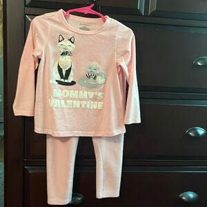 New never worn First Impressions size 3t. Girls 2-piece outfit. pink & white